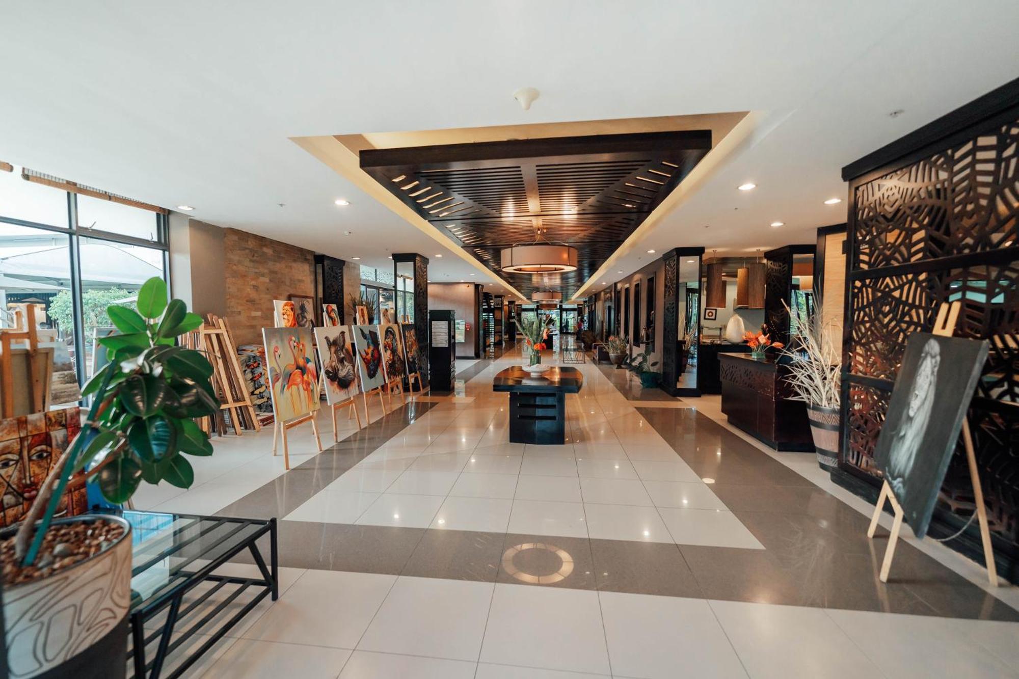 Mount Meru Hotel Аруша Екстер'єр фото