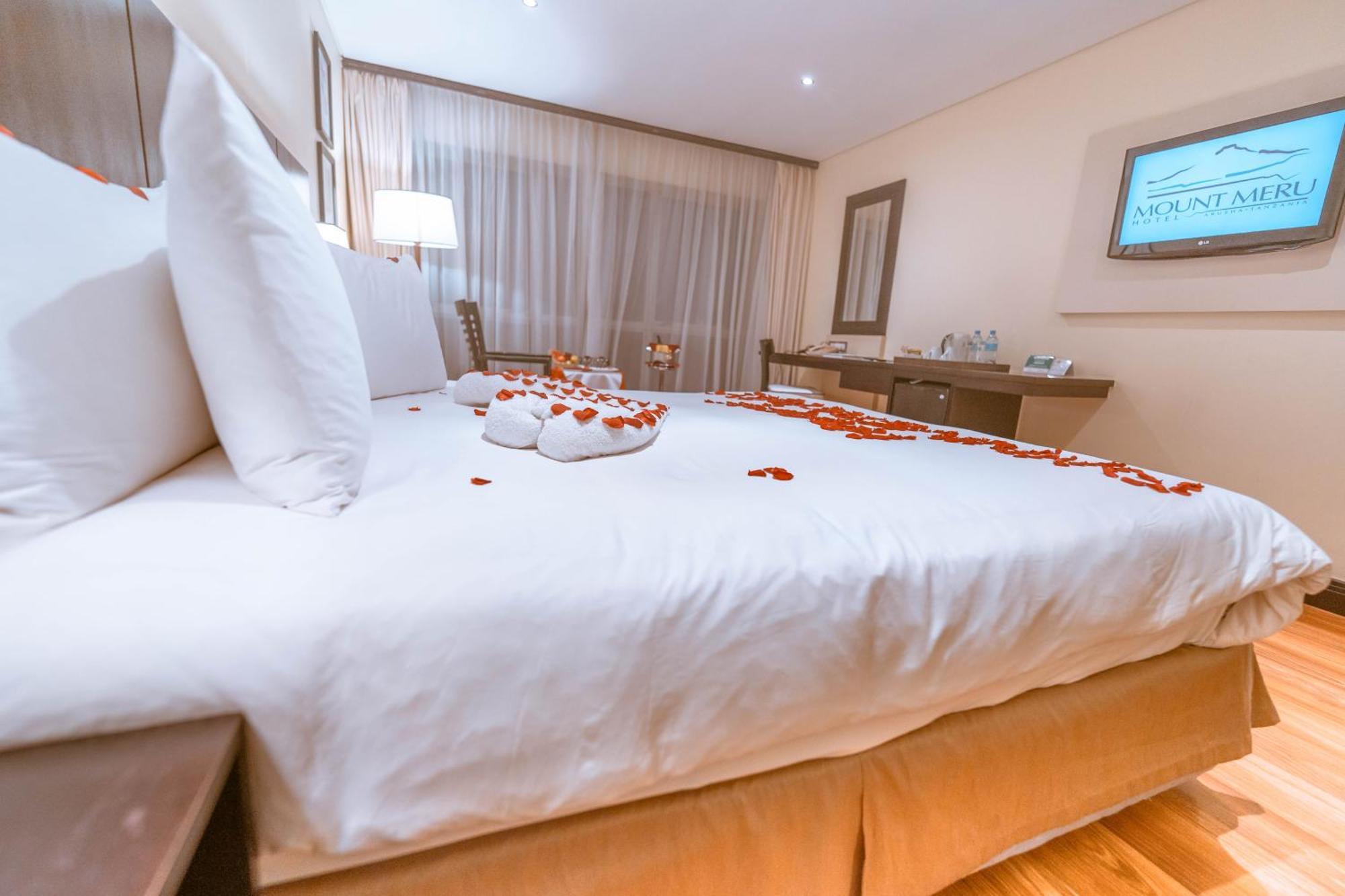 Mount Meru Hotel Аруша Екстер'єр фото